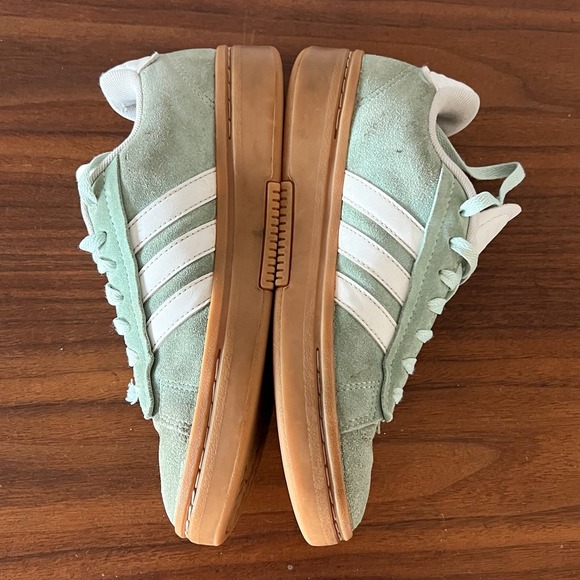 Adidas Suede Low Top Sneakers Mint Green Gum Sole Women's 6 Casual Shoes - Picture 8 of 11